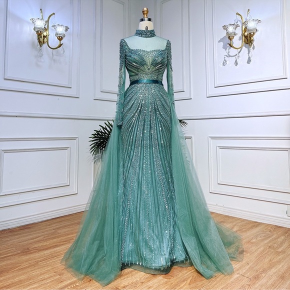 Dresses & Skirts - Beautiful Dubai turquoise/blue dress size 10